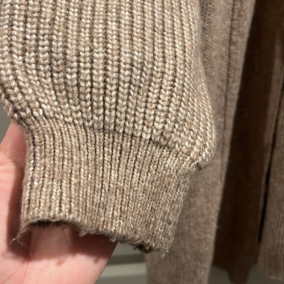 Cardigan - Picture 2 of 4